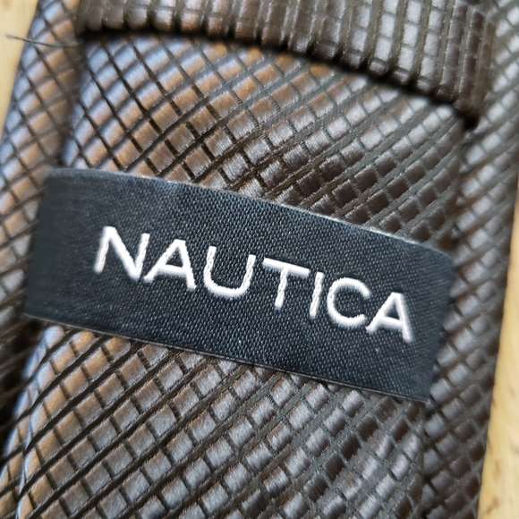 NWOT!Nautica! Dark Grey Tie - Picture 4 of 6